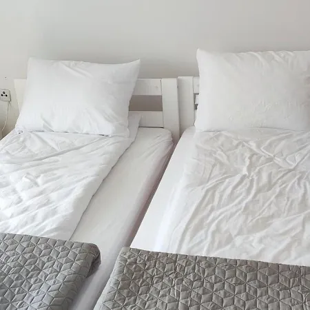 ゲストハウス Na Skarpie