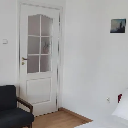 Na Skarpie ゲストハウス