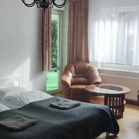 Na Skarpie ゲストハウス