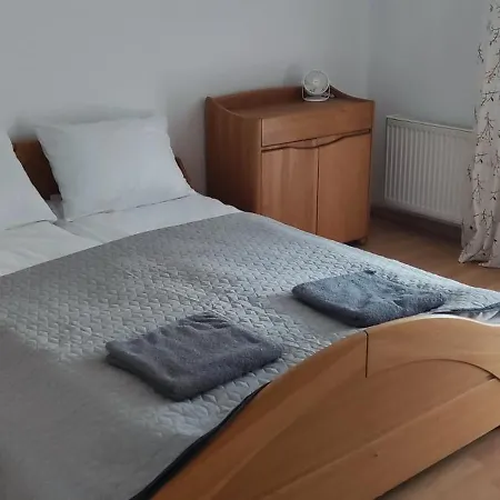 ゲストハウス Na Skarpie 3*